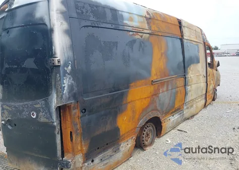 2011 Mercedes-Benz Sprinter 2500 High Roof z USA, uszkodzony, nr VIN WD3PE8CB9B5566170